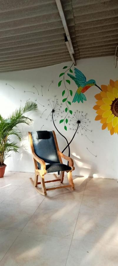 Sierra Kay Hostel Guachaca Buitenkant foto